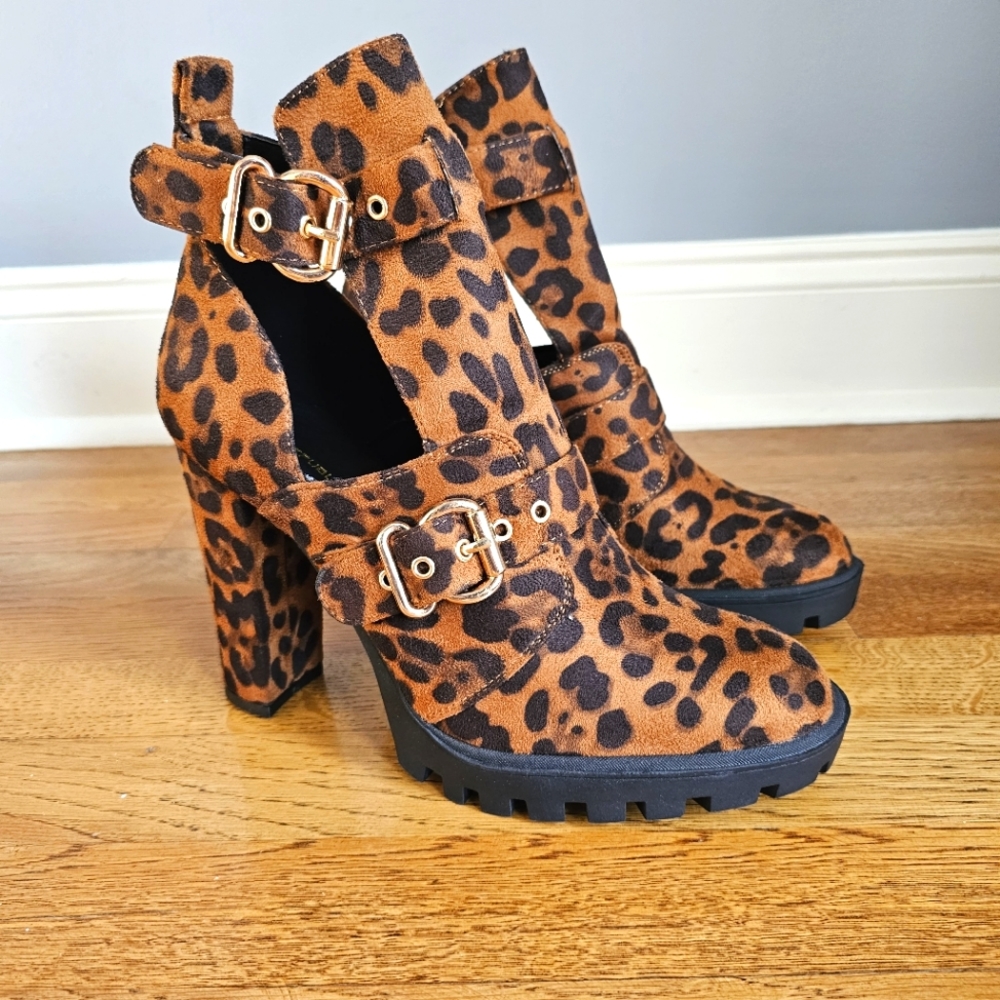 NEW! Shoe Republic LA Faux Suede Leopard Print Block Heel Boot